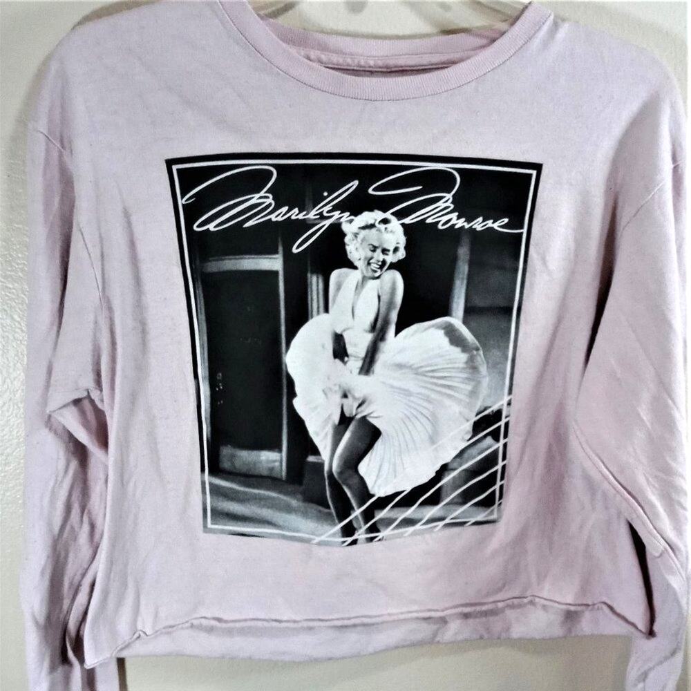 Marilyn Monroe T-Shirt Girls Size Medium Pink Cropped Long Sleeve Subway Scene